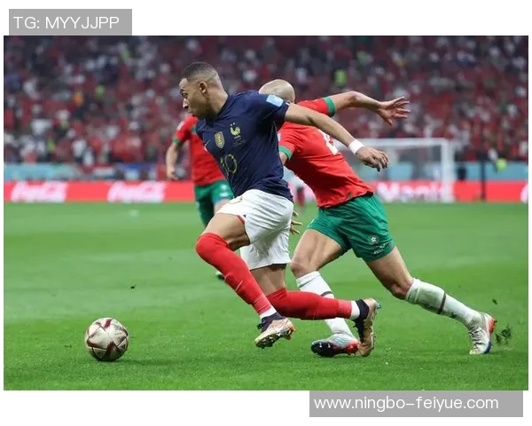 H足球明星的真实身份揭秘他在绿茵场上的传奇故事与成就分析